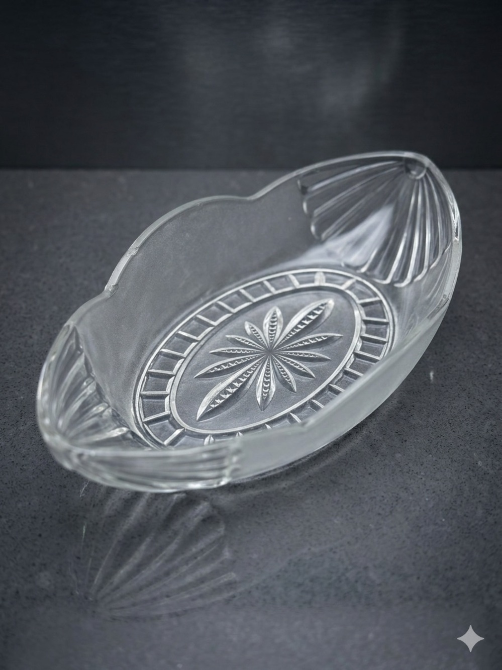Vintage Clear & Frosted Pressed Glass Starburst Oval Bowl 13x6.5x2.5”